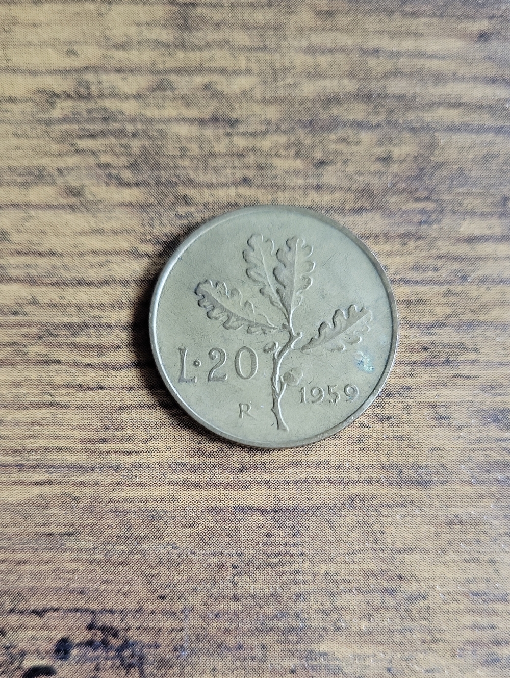 Vintage 1959 Italy 20 Lire Coin- Gold Bronze Tones